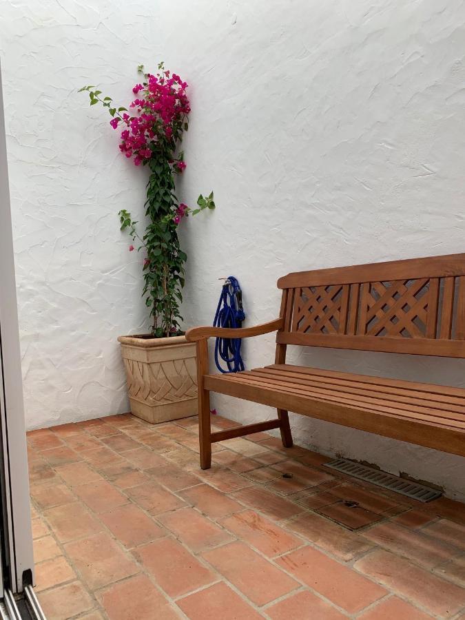Stylish Townhouse With Gallery In The Heart Of Tavira For Two Тавира Экстерьер фото